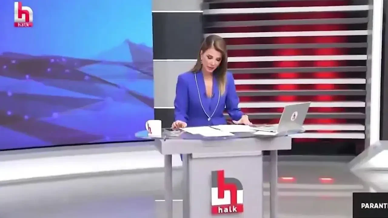 İşte kayyım atanan Halk TV'de yayının durdurulduğu an: Ekrana 'Canım ...
