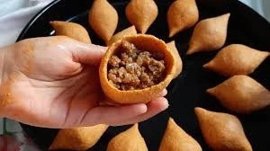 Mersinlilerin içli köfte pişirme yöntemi: Haşlarken dağılmıyor, çatlama oluşmuyor - Fotoğraf: 5