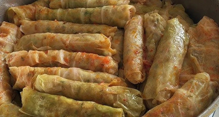 Lahana sarmasına lezzet katan baharat : Urfalılar hep ekliyorlar