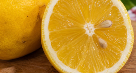 Limonun suyunu artıran basit yöntem! Kesmeden önce 20 saniye uygulayın