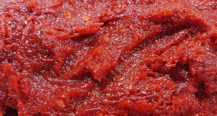 Anteplilerin yaptığı salça kolay kolay küflenmiyor! İşin sırrı hazırlama yönteminde
