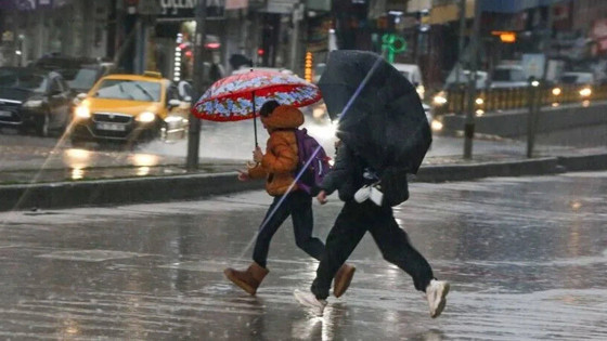 İstanbul Valiliği duyurdu: Eğitim ve sınavlara 2 gün ara verildi