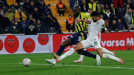 Kadıköy'de 3 gollü galibiyet