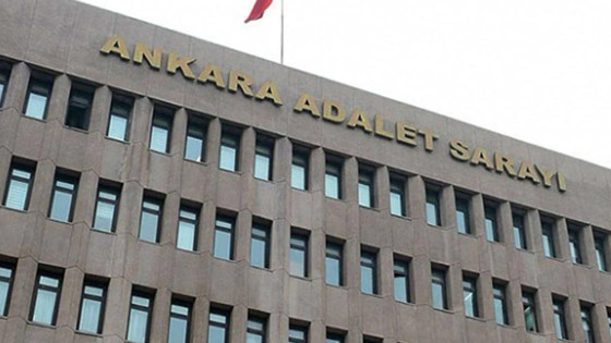 Ankara'da kara para aklama operasyonu: Döviz, tabanca, ve çek-senet ele geçirildi