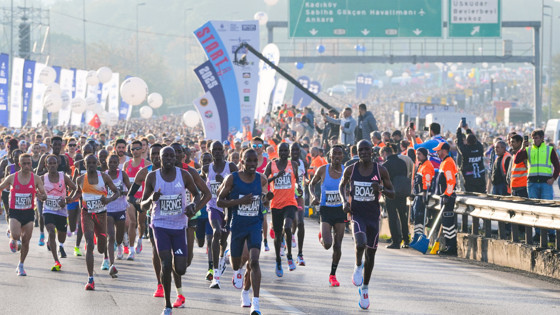 Şampiyon atletler maraton için yeniden İstanbul’da