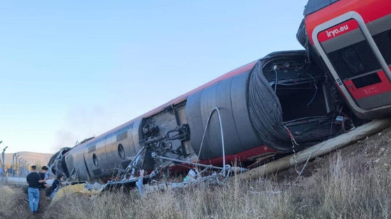 İspanya'da 2 hızlı tren çapıştı: En az 46 ölü
