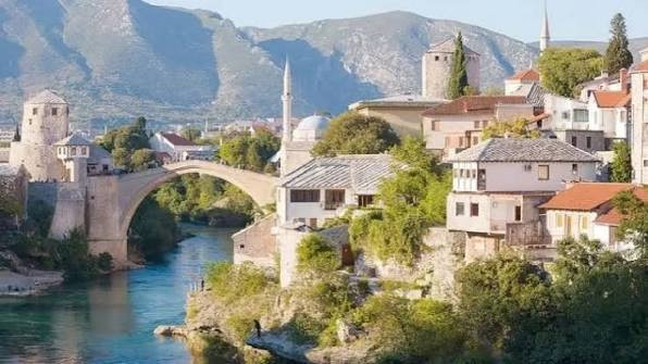 THY uyardı: Vizesiz gidiliyordu, yarından itibaren vize istenecek - Resim : 1