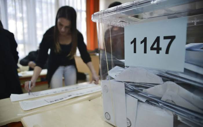 Son anket: YENİ Parti birinci parti oldu, fark 1,8 - Fotoğraf: 12