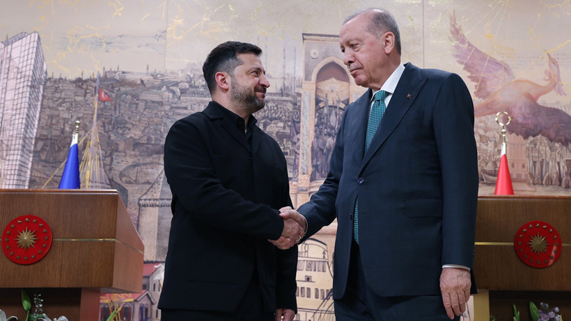 Erdoğan, Zelenskiy ile görüştü: Karadeniz'deki saldırıları kabul etmemiz mümkün değil - Resim : 1