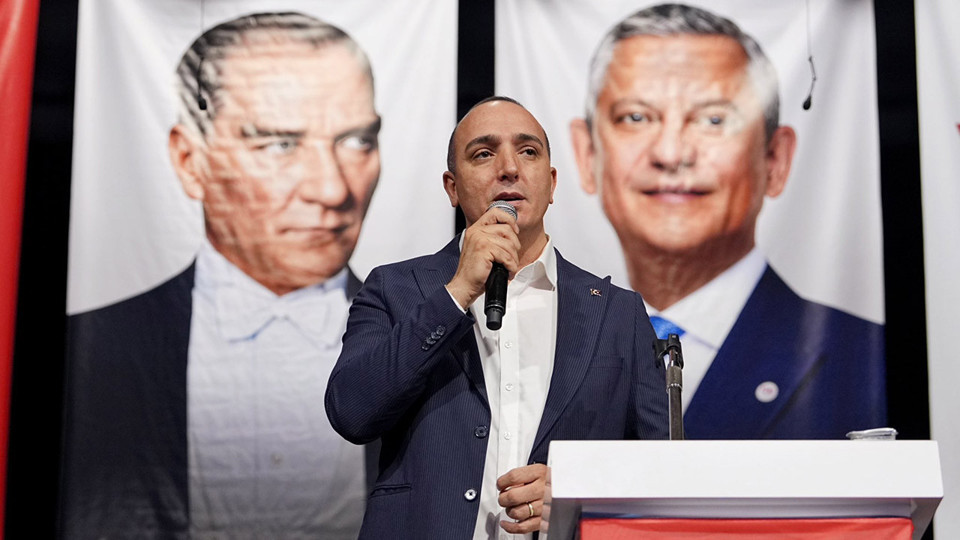CHP'den istifa eden belediye başkanı YENİ Parti'ye geçti