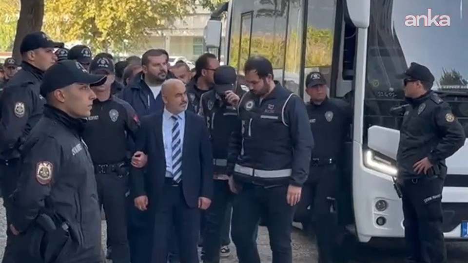 Milas Belediye Başkanı Fevzi Topuz ile 19 şüpheli adliyeye sevk edildi