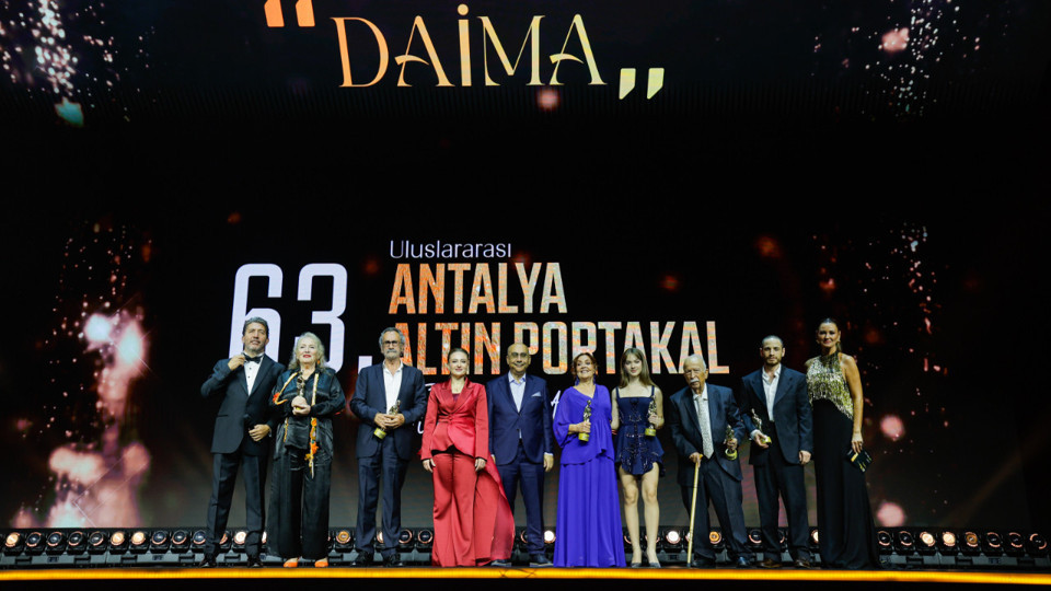 Altın Portakal 63. kez sinema meşalesini yaktı