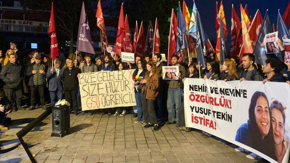 İki öğrenciye destek eylemi yapan 4 öğrenci gözaltına alındı!