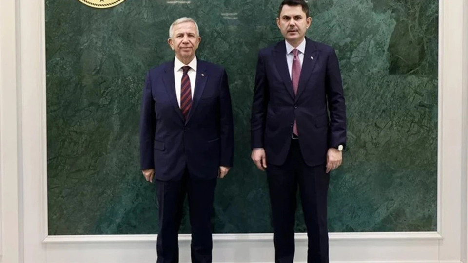 Mansur Yavaş, Murat Kurum ile ne konuştuğunu açıkladı: 'Yine AK Parti'ye geçiyor mu' esprisi