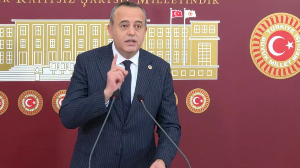 DEVA Partili Ertuğrul Kaya istifa etti: Yeni Yol'un Meclis'teki grubu düştü!