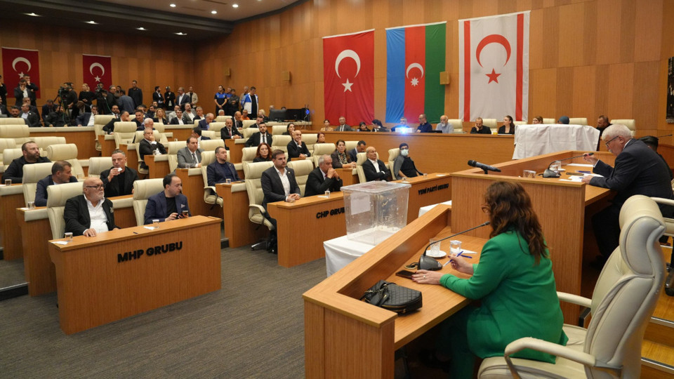 Son turda Cumhur İttifakı destek verdi: Çukurova Belediye Başkanvekili seçimini CHP kazandı